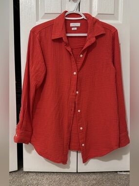 Aritzia little moon sail shirt